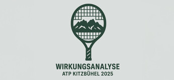 Tennisschläger mit grünem Schriftzug