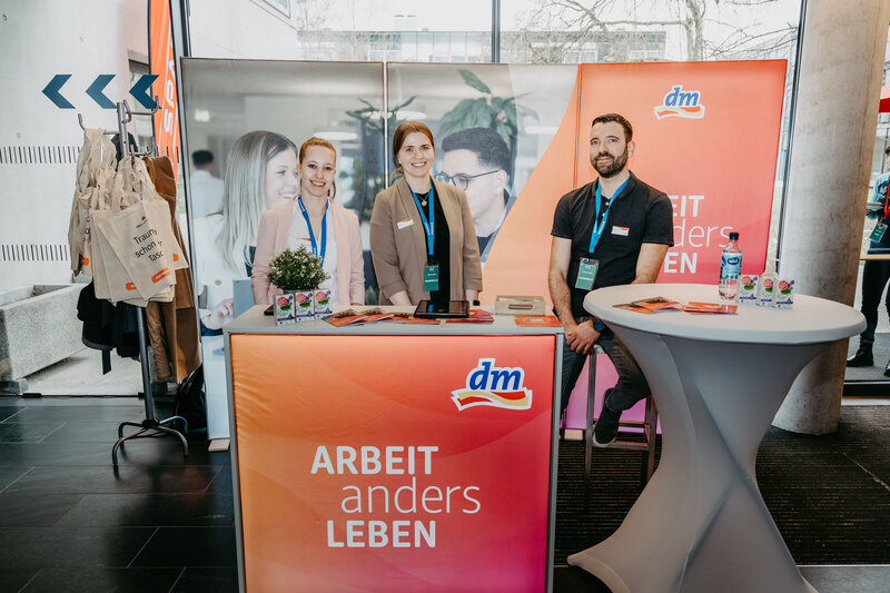 DM-Stand bei der Meet&Match 2024 an der HOK 