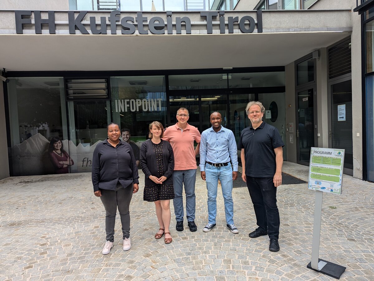 Das Bild zeigt Seroala Tsoeu-Ntokoane, Miriam Lettner, Robert Fröhler, Retselisitsoe Thamae und Christian Huber.