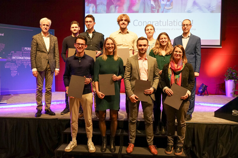 Gruppenbild ERP/SPS/WING-Studierende anlässlich der Verleihung der Leistungsstipendien an der HOK.