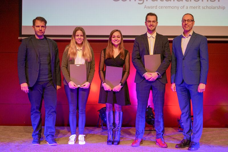 Gruppenbild CTM/UF -Studierende anlässlich der Verleihung der Leistungsstipendien an der HOK.