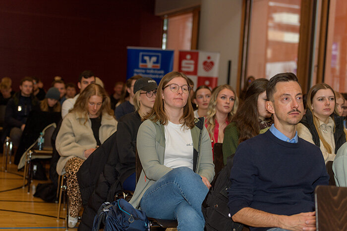 Personen aus dem Publikum nah
