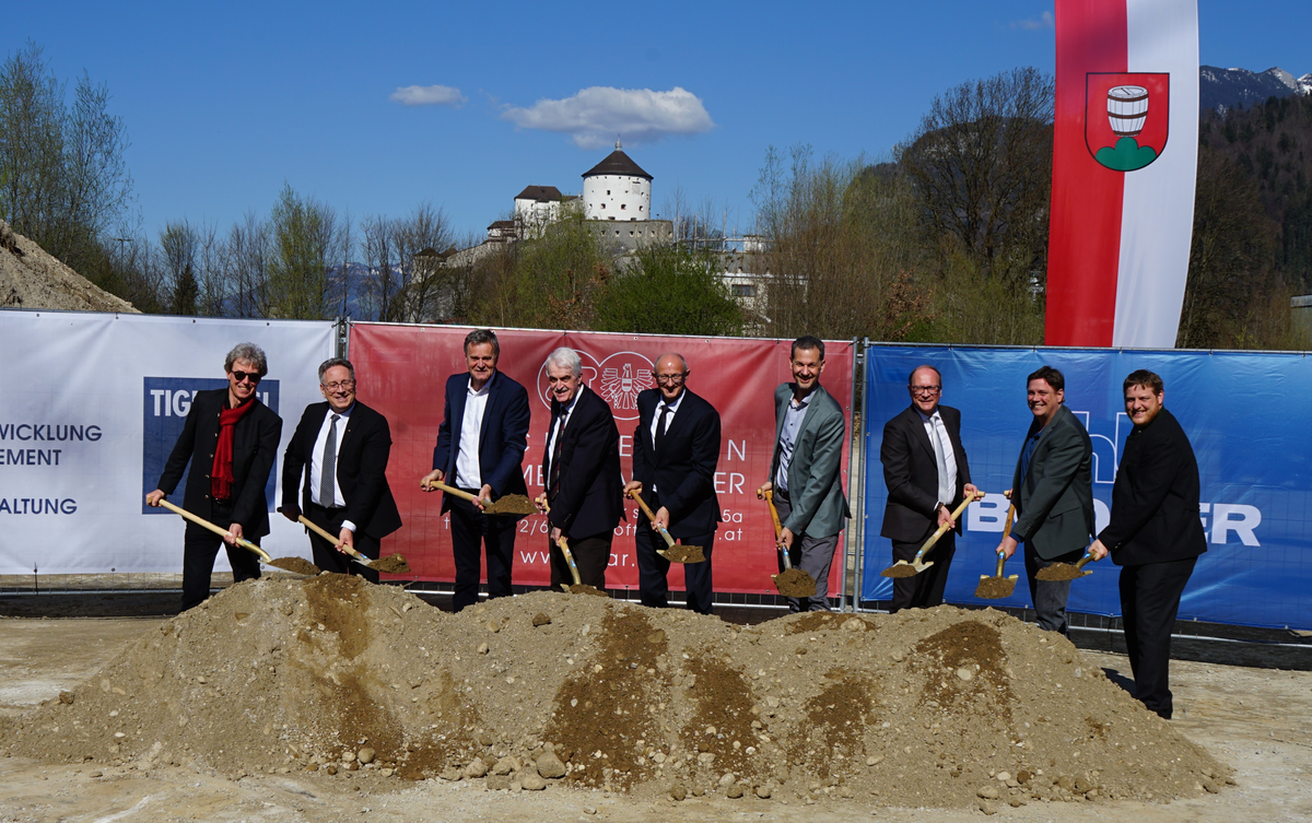 Spatenstich für das neue Studierendenwohnheim auf dem Areal der ehemaligen Kaserne Kufstein. 