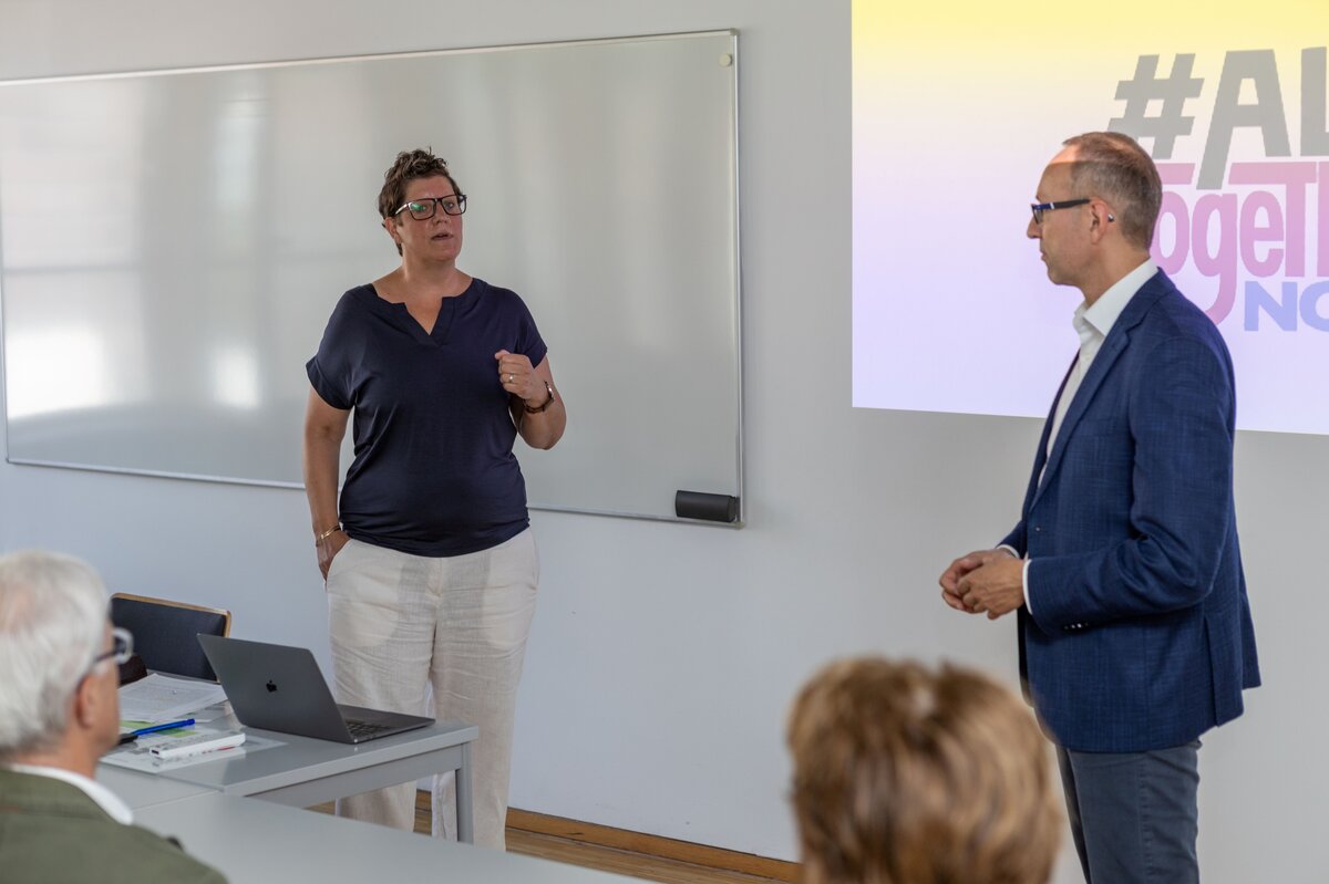 Prof. (FH) PD Dr. Agnes Bidmon bei ihrer Antrittsvorlesung an der HOK. 