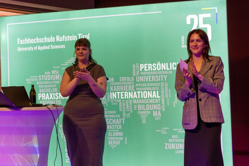 Moderatorinnen des InnoCamp2026 Weronika Sobanski und Magdalena Ettwein
