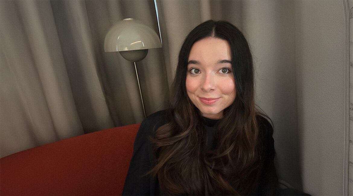 Laura sammelte während ihrem Studium praktische Erfahrungen über Praktikas.