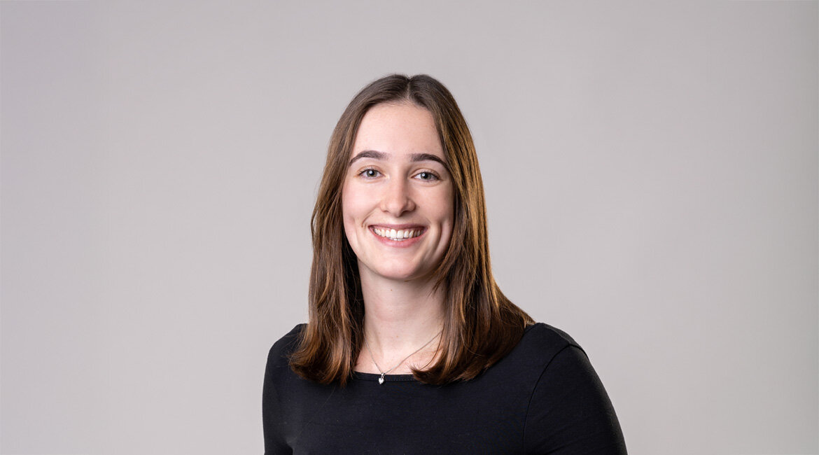 Porträtaufnahme von Marketing-Expertin Lisa Hagleitner von der Standortmarketing Kufstein GmbH.