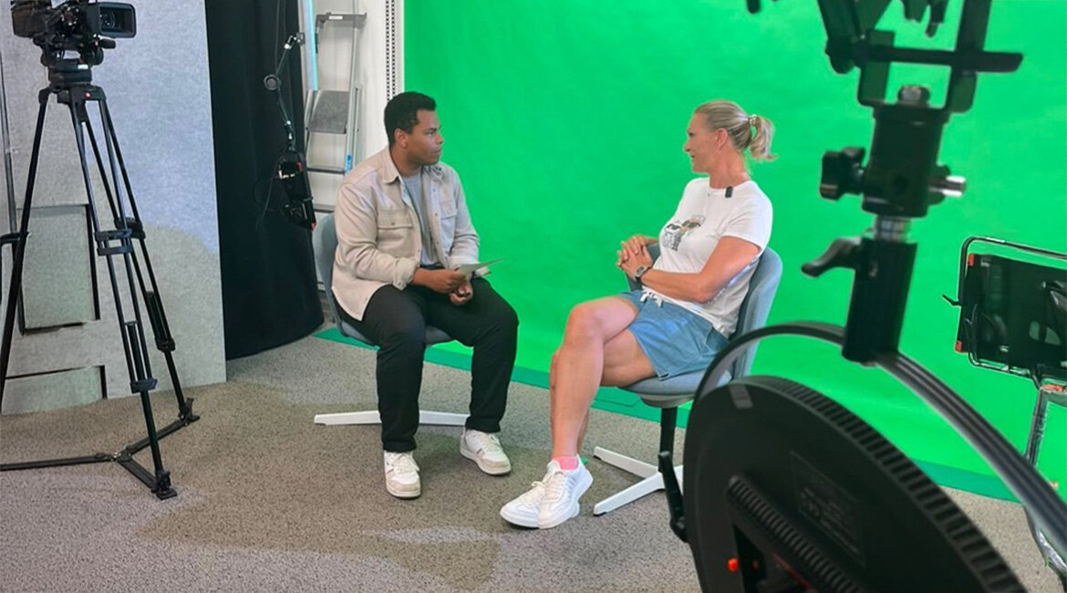 Dreifache Olympiasiegerin Maria Riesch im Live-Talk mit Moderator Jonas Brunner im Media-Lab der HOK.