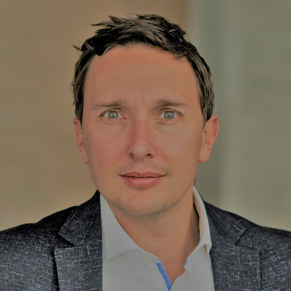 Philipp Gamper, Lehrender im Studiengang Sport-, Kultur- & Veranstaltungsmanagement | © HOK