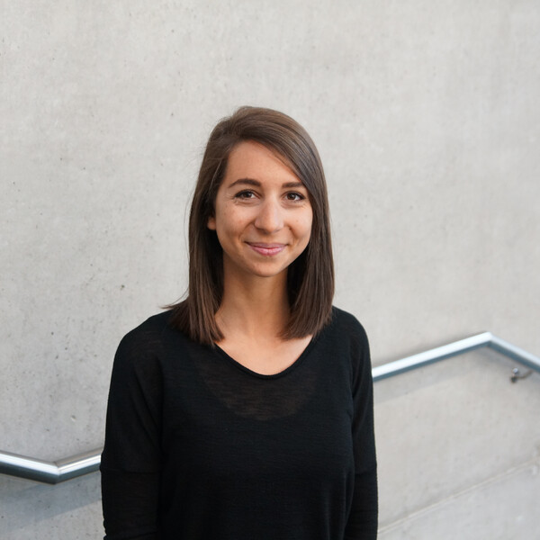 Julia Zierler, Absolventin des Bachelorstudiengangs Wirtschaftsingenieurwesen | © HOK