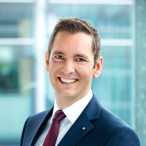 Benedikt Helminger, Absolvent im Masterstudiengang Facility- & Immobilienmanagement | © HOK